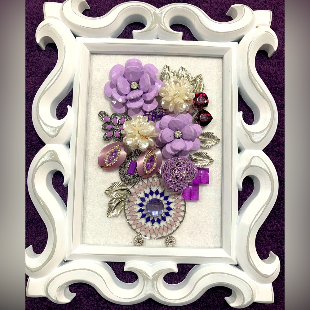 3-D JEWELRY ART IN PURPLE/WHITE. OOAK GIFT 💝 IDEA. HANDMADE UNIQUE HOME DECOR